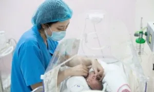 Dấu hiệu trẻ cần phẫu thuật thoát vị rốn Dấu hiệu trẻ cần phẫu thuật thoát vị rốn