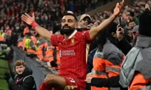 Liverpool tạo khoảng cách 5 điểm với Man City Liverpool tạo khoảng cách 5 điểm với Man City
