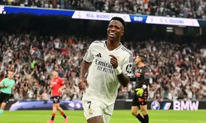 Vinicius lập hat-trick, giúp Real cắt mạch thua Vinicius lập hat-trick, giúp Real cắt mạch thua