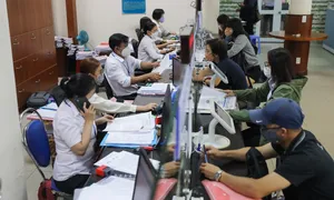 Công việc áp lực, 43% công chức TP HCM sẽ nghỉ khi 'có cơ hội' Công việc áp lực, 43% công chức TP HCM sẽ nghỉ khi 'có cơ hội'