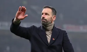Van Nistelrooy mong vinh quang sớm trở lại với Man Utd Van Nistelrooy mong vinh quang sớm trở lại với Man Utd