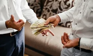 Bạn thân 'mất tích' ba năm sau khi vay tôi một triệu đồng Bạn thân 'mất tích' ba năm sau khi vay tôi một triệu đồng
