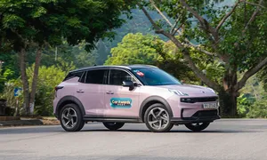Lynk & Co 06 tại Car Awards 2024: nội thất ấn tượng, vận hành hợp đô thị Lynk & Co 06 tại Car Awards 2024: nội thất ấn tượng, vận hành hợp đô thị