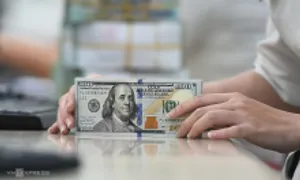 Giá USD ngân hàng lùi về dưới 25.500 đồng Giá USD ngân hàng lùi về dưới 25.500 đồng