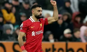Báo Anh: 'Salah đồng ý gia hạn với Liverpool' Báo Anh: 'Salah đồng ý gia hạn với Liverpool'