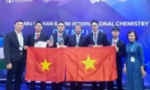 Học sinh Việt giành ba huy chương vàng Hóa học quốc tế Học sinh Việt giành ba huy chương vàng Hóa học quốc tế