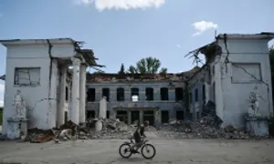 Nga, Ukraine tập kích nhau trong ngày diễn ra thượng đỉnh Trump - Putin Nga, Ukraine tập kích nhau trong ngày diễn ra thượng đỉnh Trump - Putin