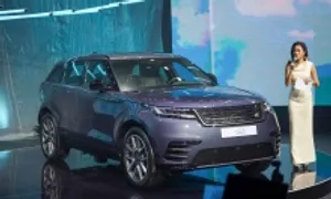 Range Rover Velar 2024 giá từ 3,73 tỷ đồng