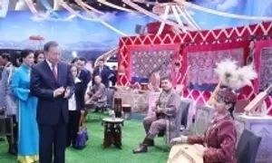 Tổng Bí thư Tô Lâm cắt chỉ chúc phúc cho em bé Kazakhstan Tổng Bí thư Tô Lâm cắt chỉ chúc phúc cho em bé Kazakhstan