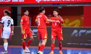 Futsal nữ Việt Nam thoát hiểm ở trận ra quân giải châu Á Futsal nữ Việt Nam thoát hiểm ở trận ra quân giải châu Á