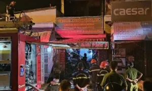 Cháy nhà 2 tầng ở Nha Trang